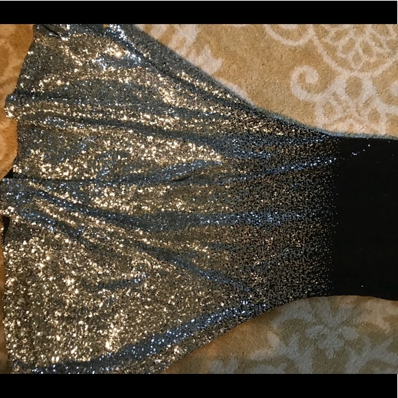 Very beautiful Windsor dress - Picture 2 of 6